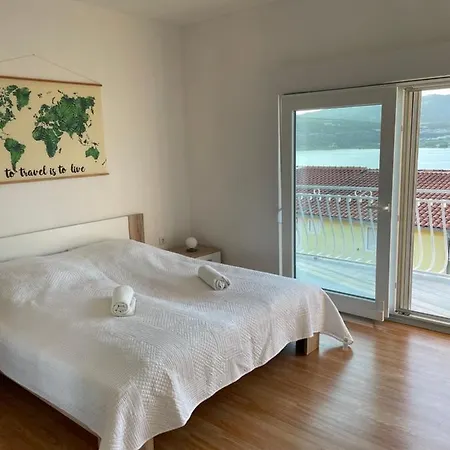 Roko Apartment