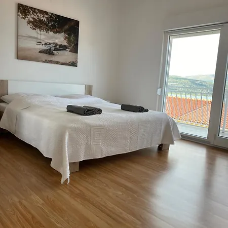 Apartamento Roko Trogir